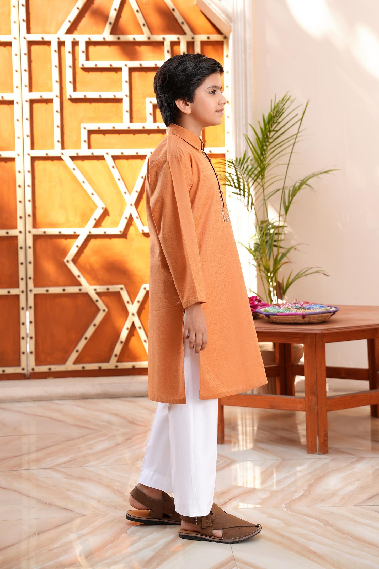 Kurta With Embroidery (MSFBSK-857)