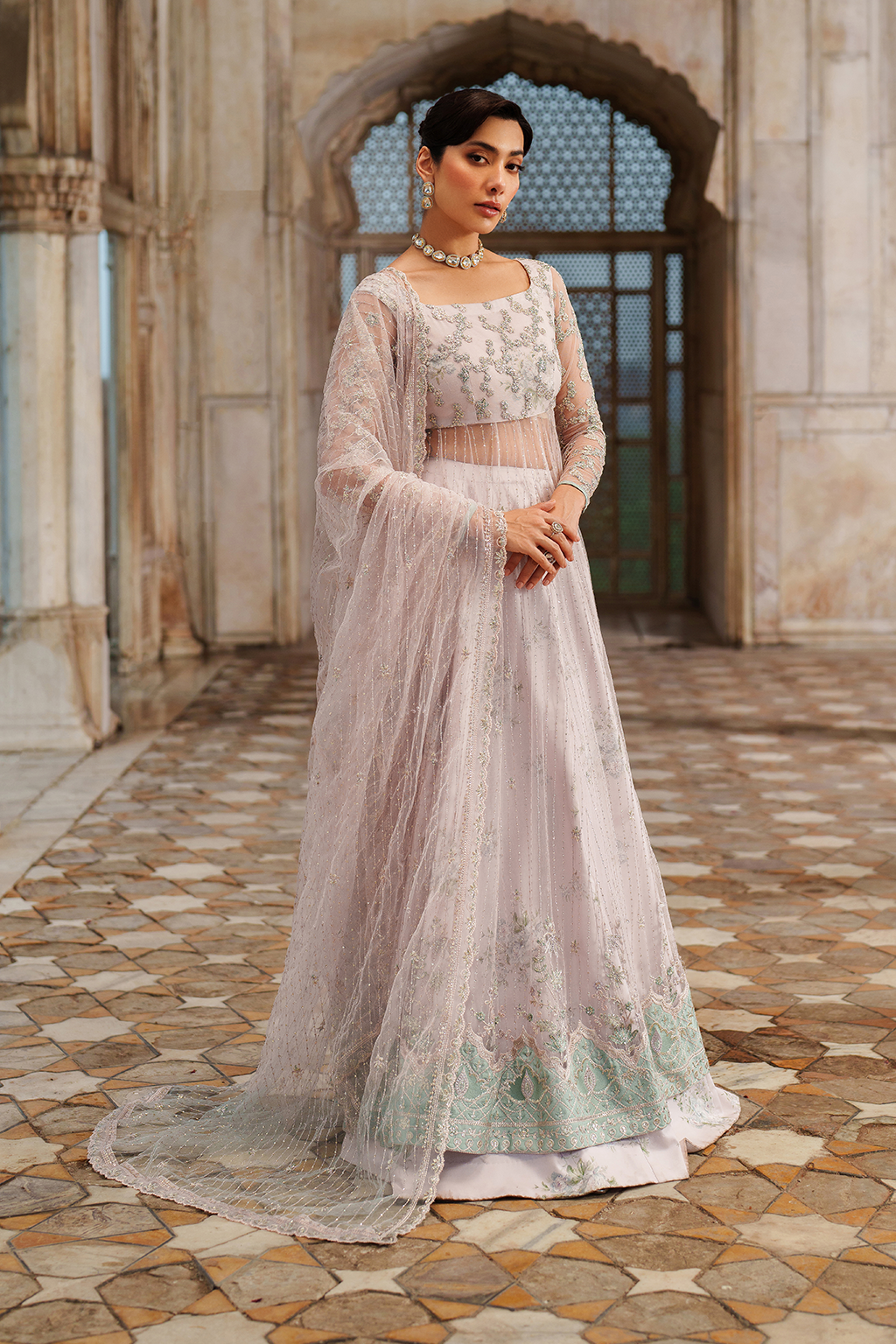 UE-552 Embroidered Net