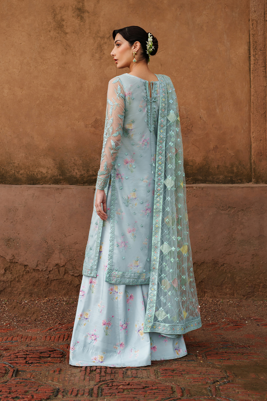 UE-535 Embroidered Net