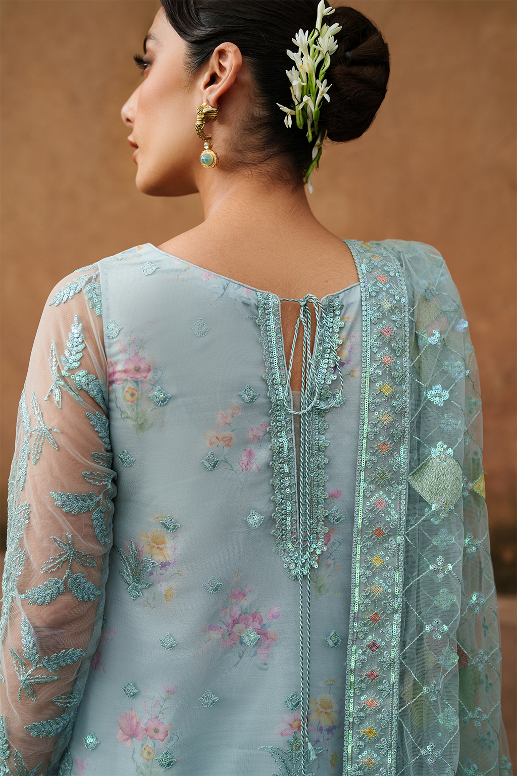 UE-535 Embroidered Net
