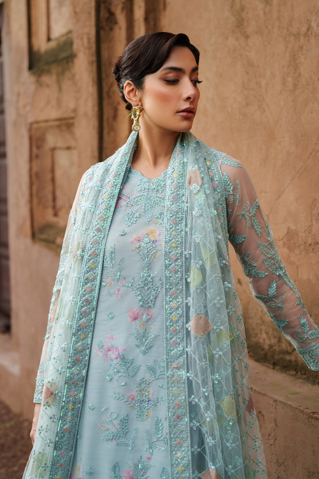 UE-535 Embroidered Net
