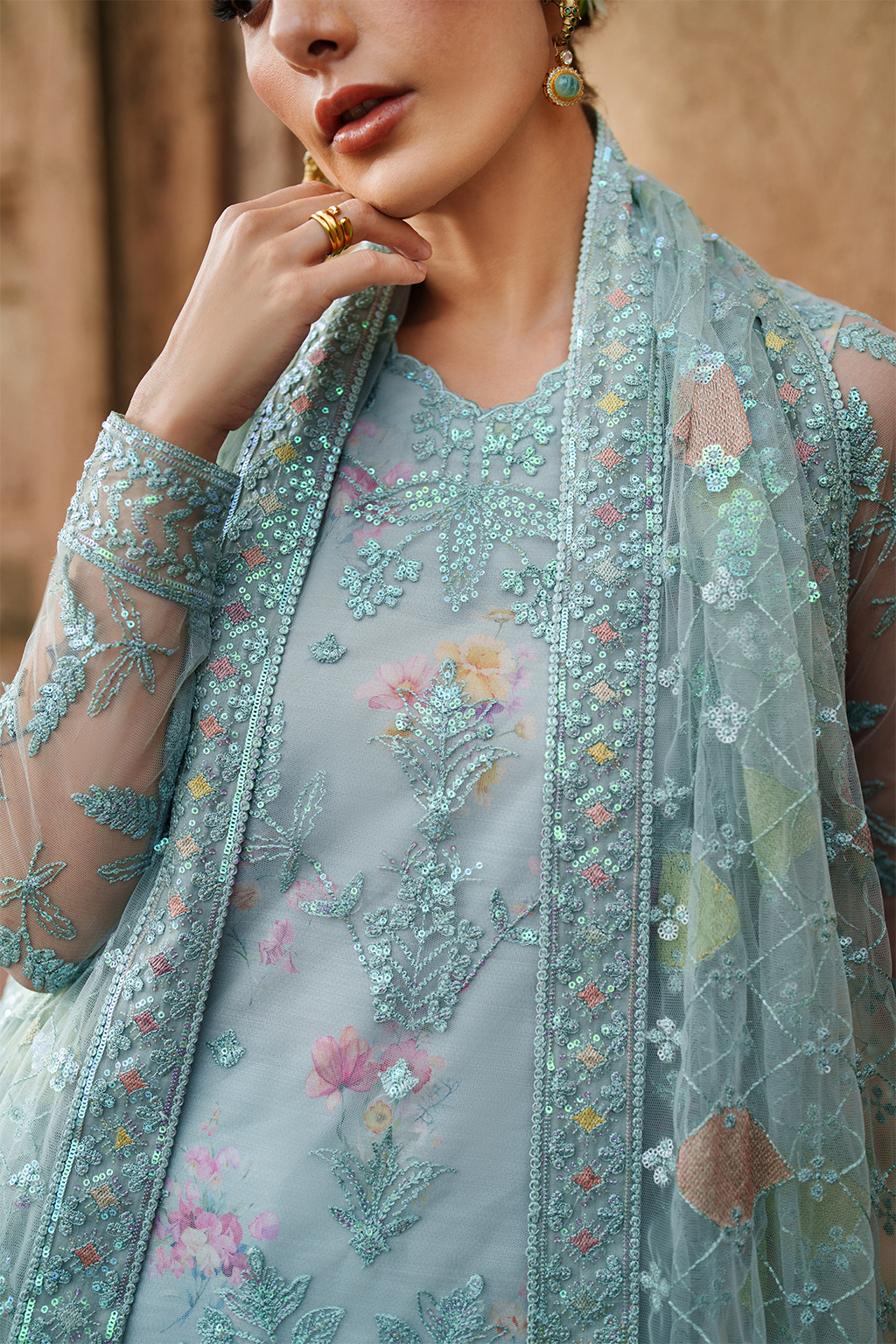 UE-535 Embroidered Net