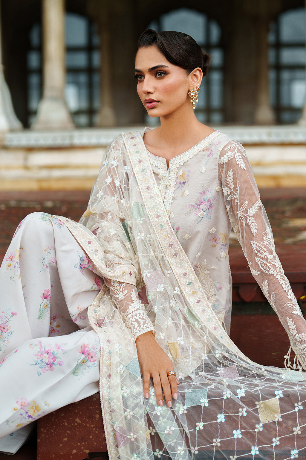 UE-534 Embroidered Net