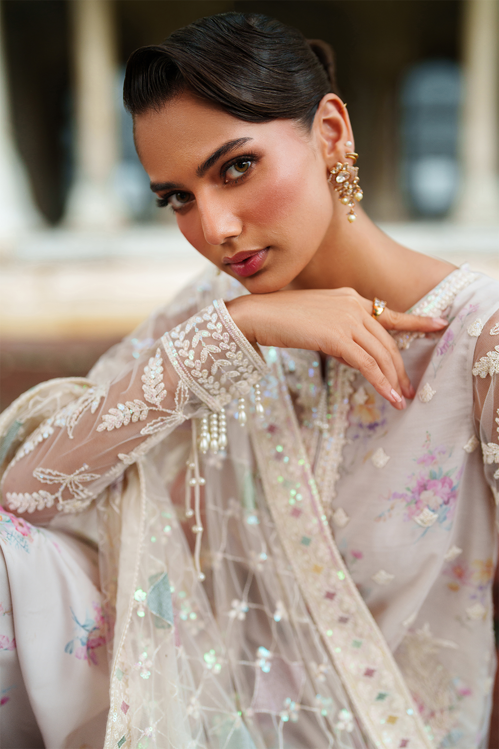 UE-534 Embroidered Net