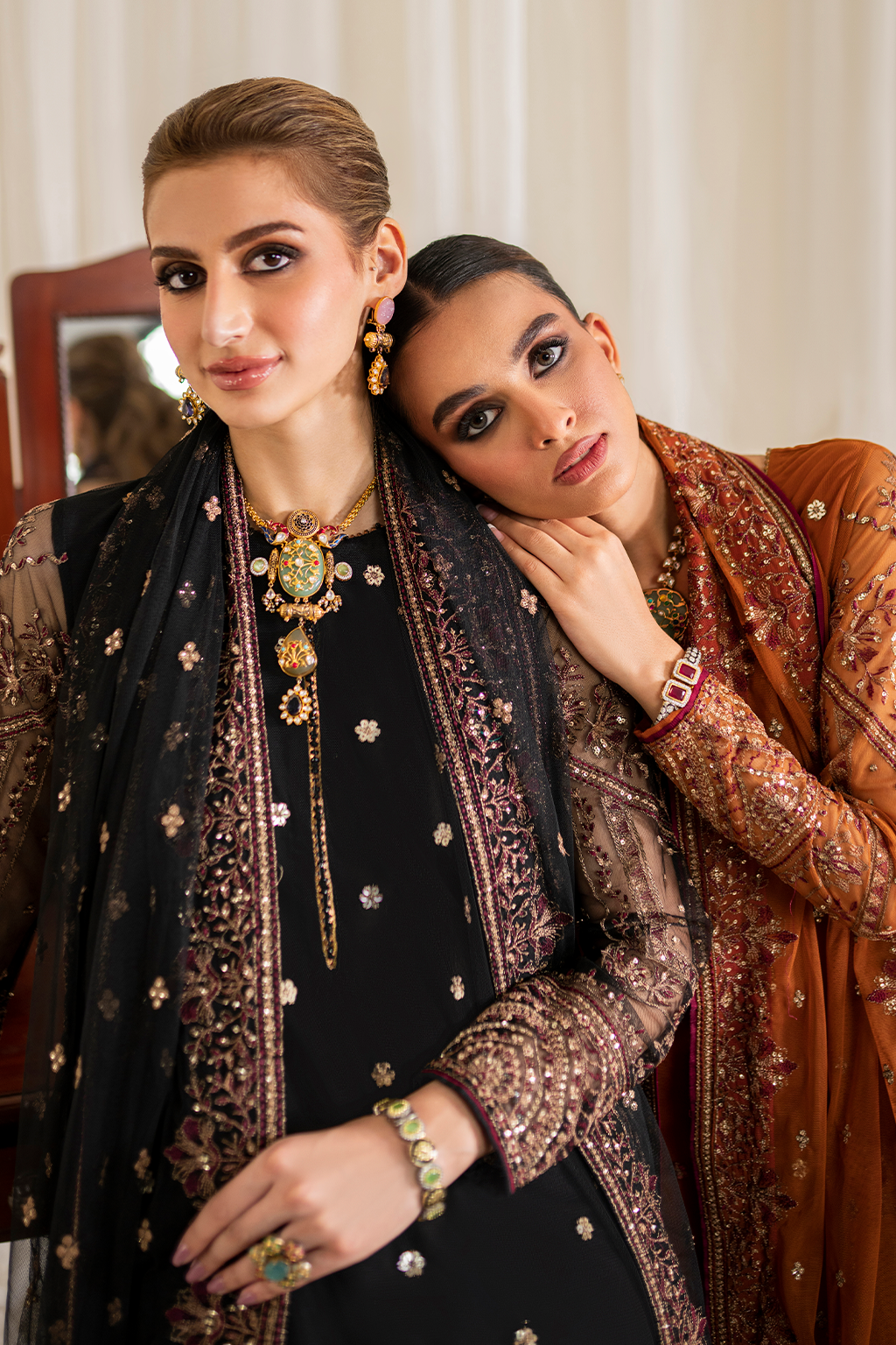 UE-288 Embroidered Net