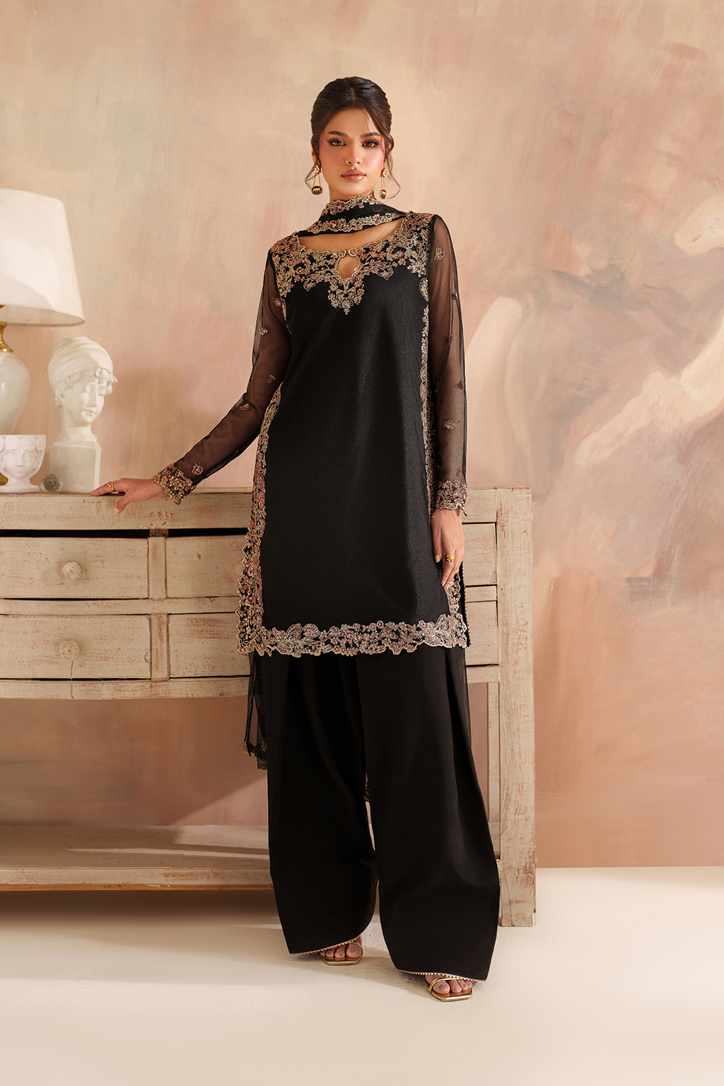 CC-77 Embroidered Net