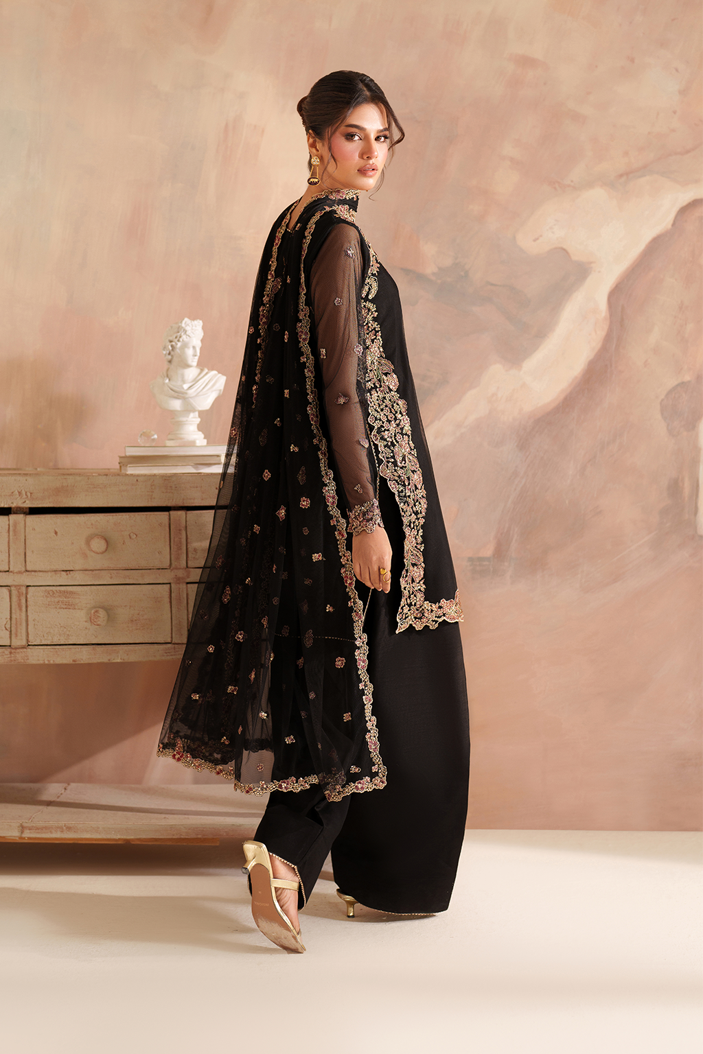 CC-77 Embroidered Net