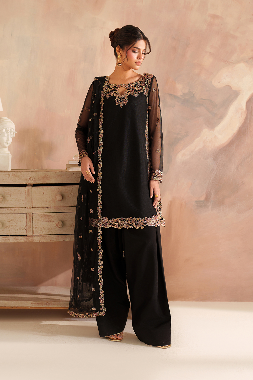 CC-77 Embroidered Net