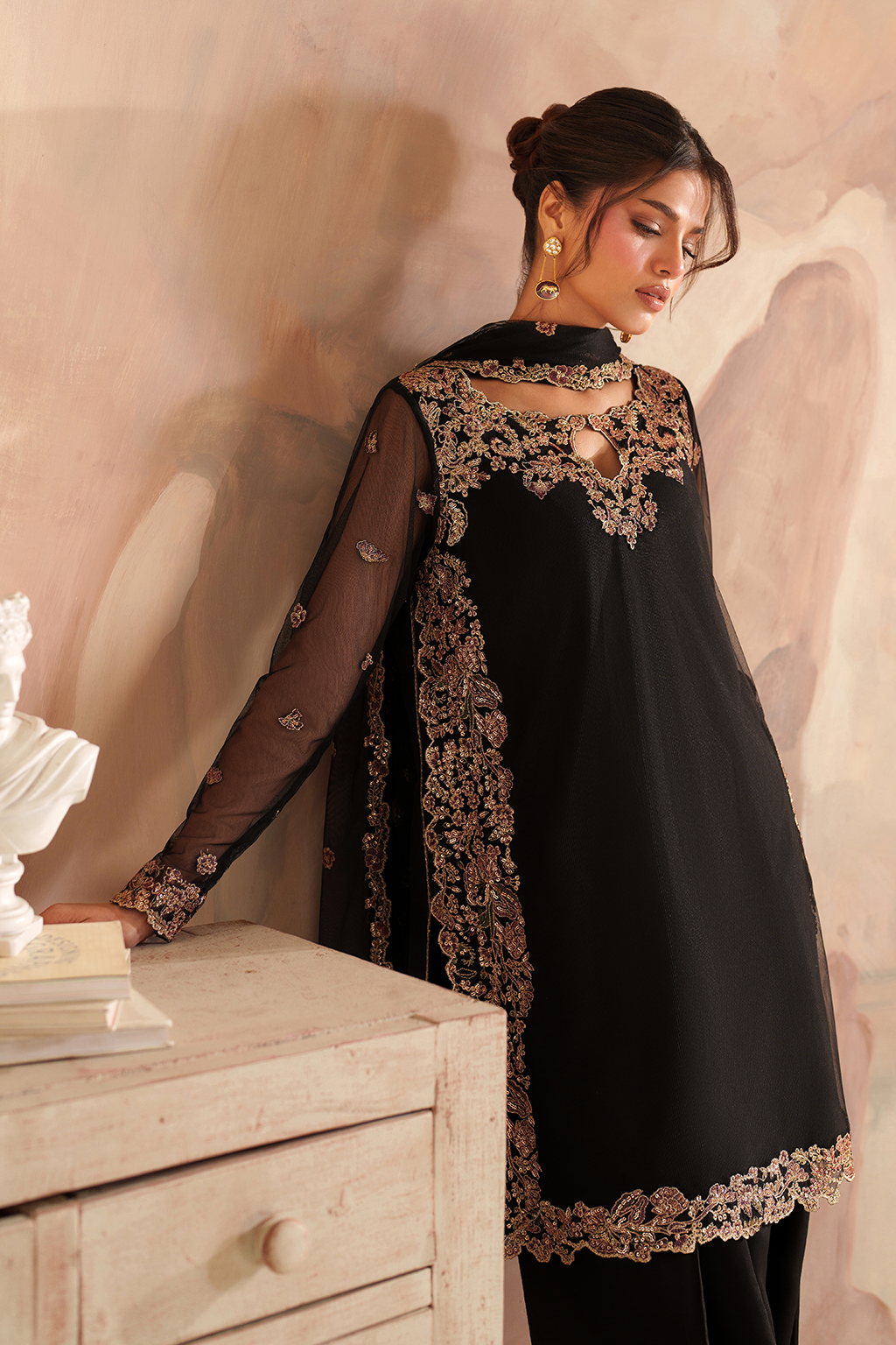 CC-77 Embroidered Net