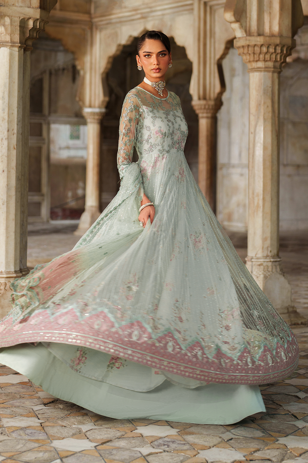 UE-553 Embroidered Net