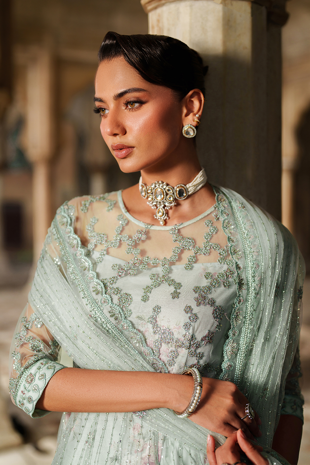 UE-553 Embroidered Net