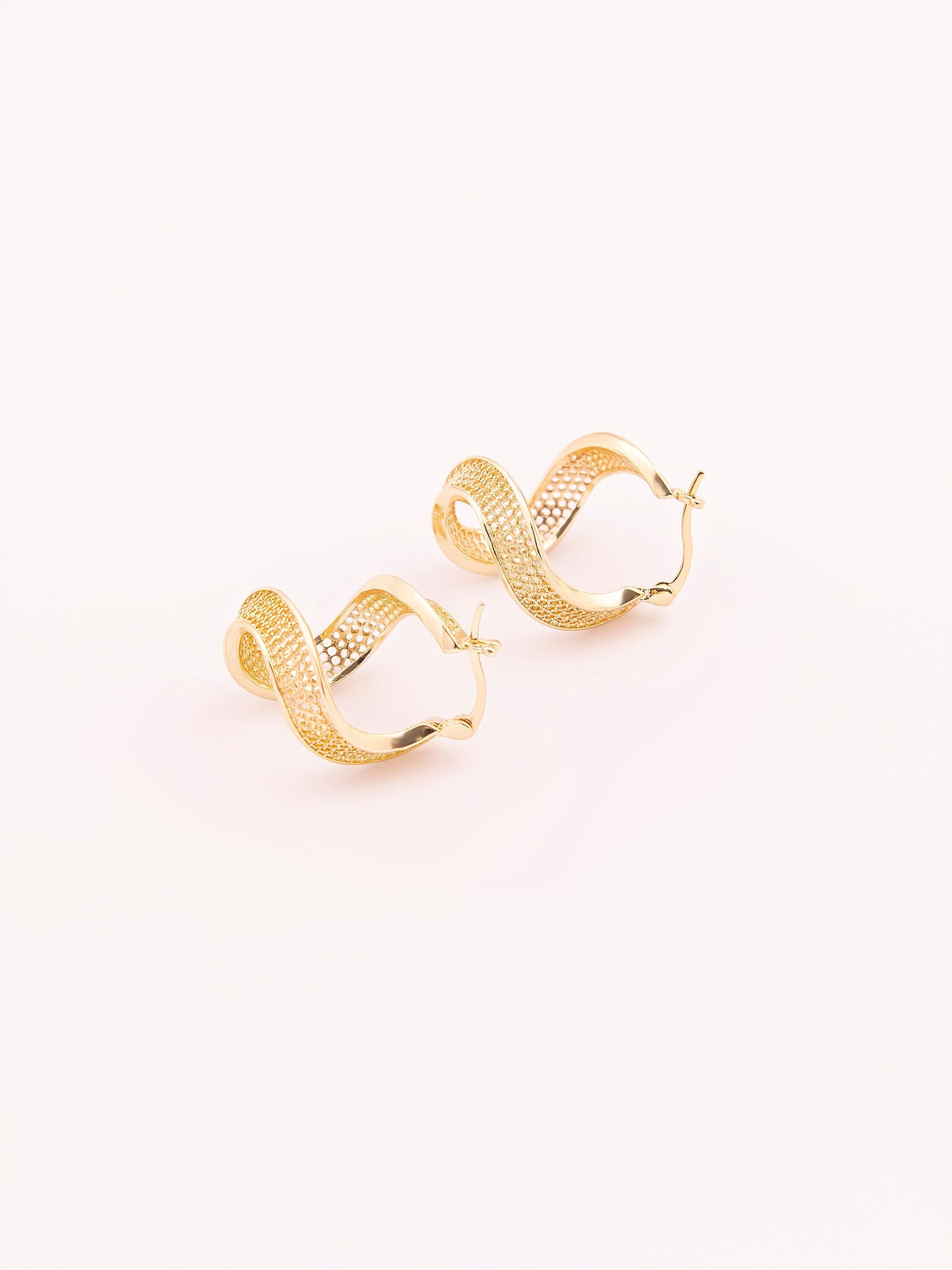 Metallic Twist Earring