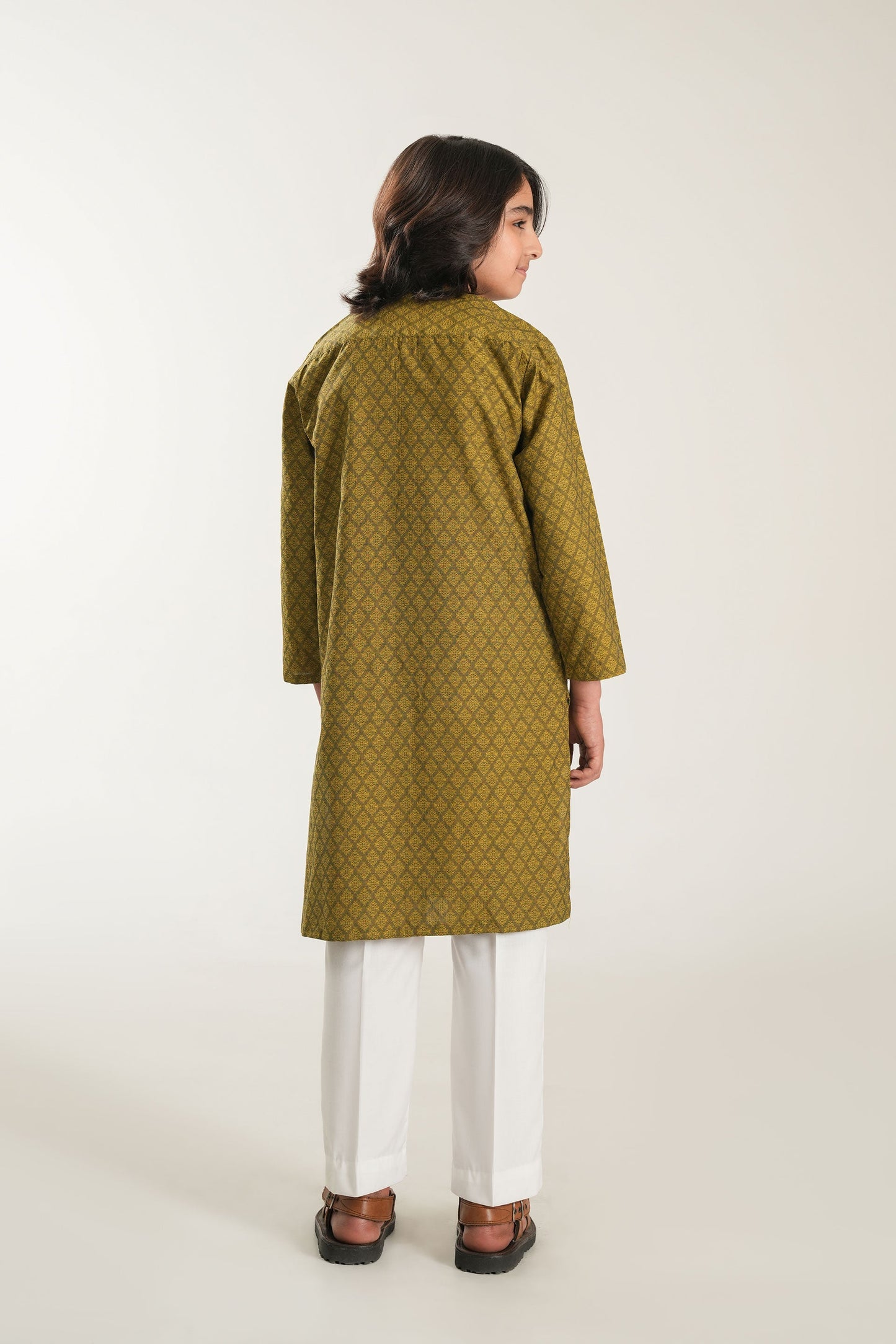 Kurta With Embroidery (FBSK-818)