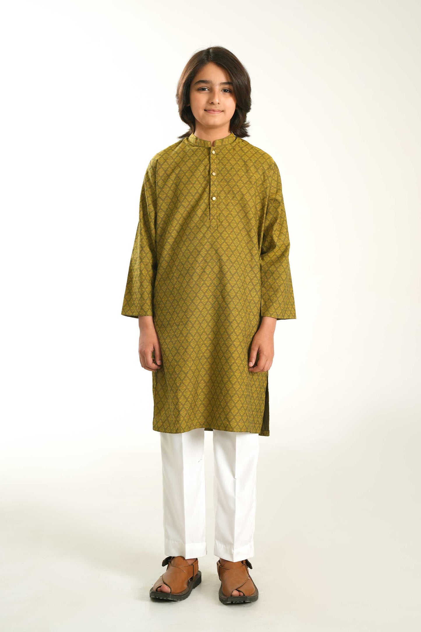 Kurta With Embroidery (FBSK-818)