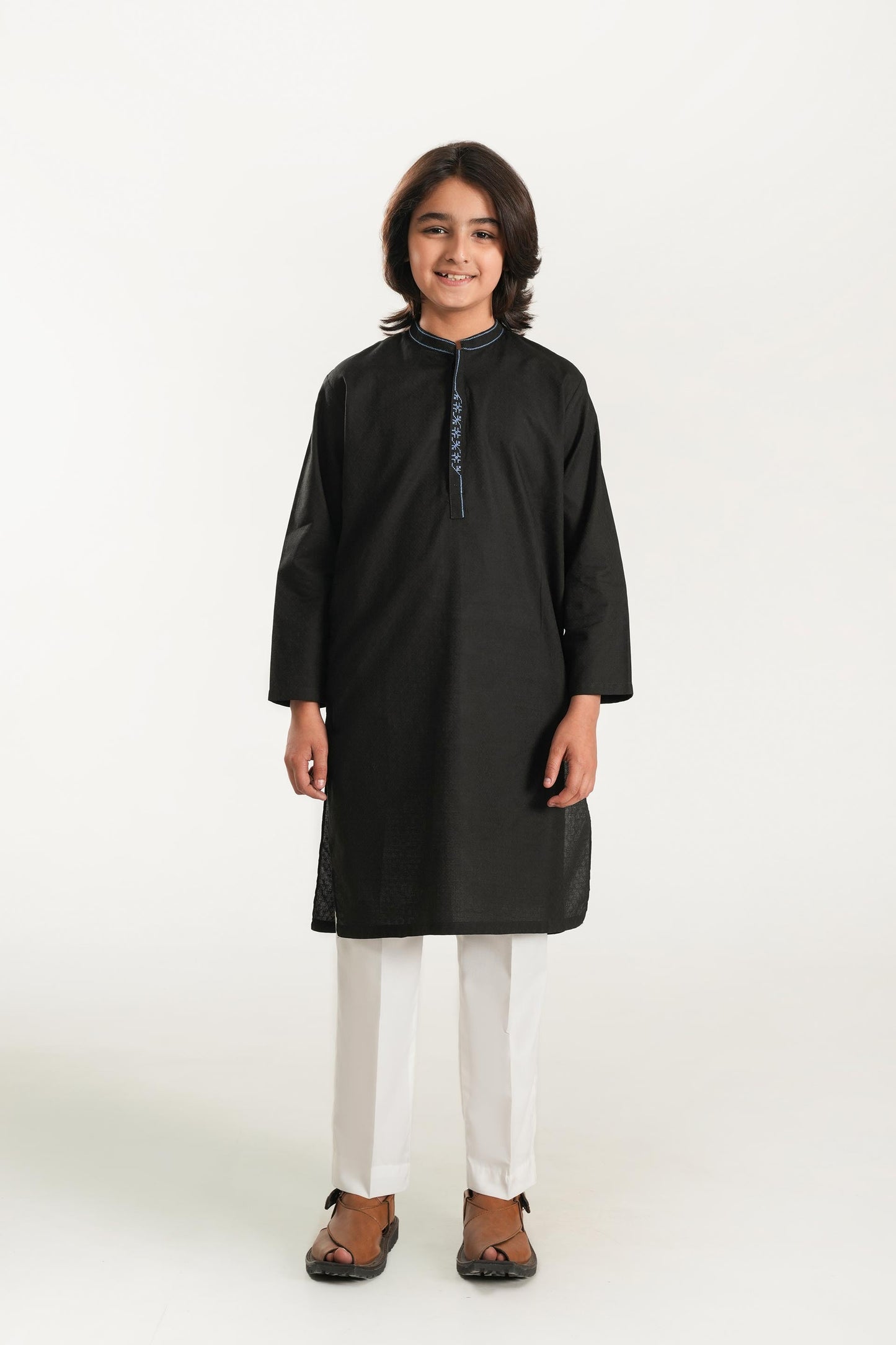 Kurta With Embroidery (FBSK-841)
