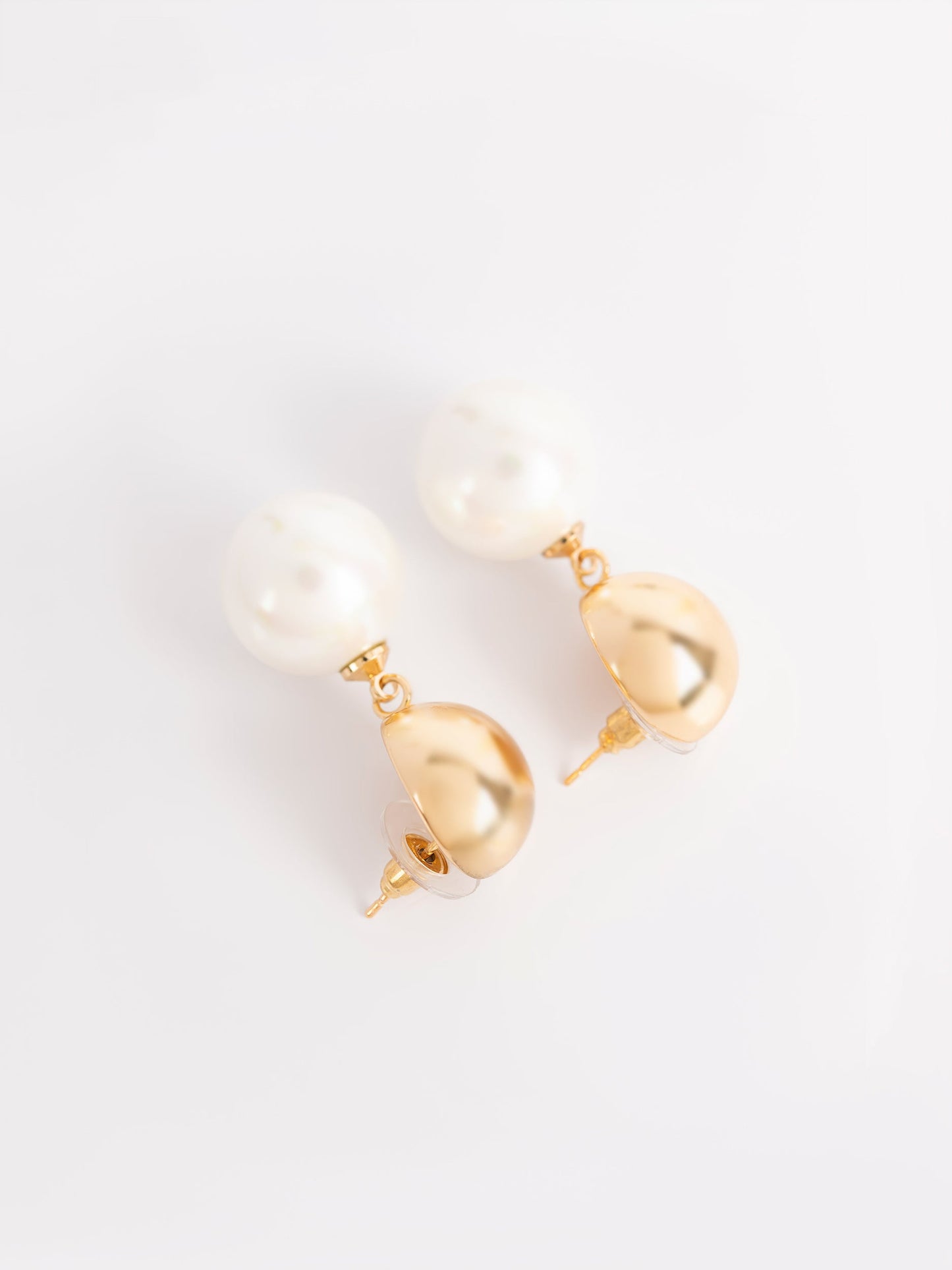 Dangling Pearl Earrings