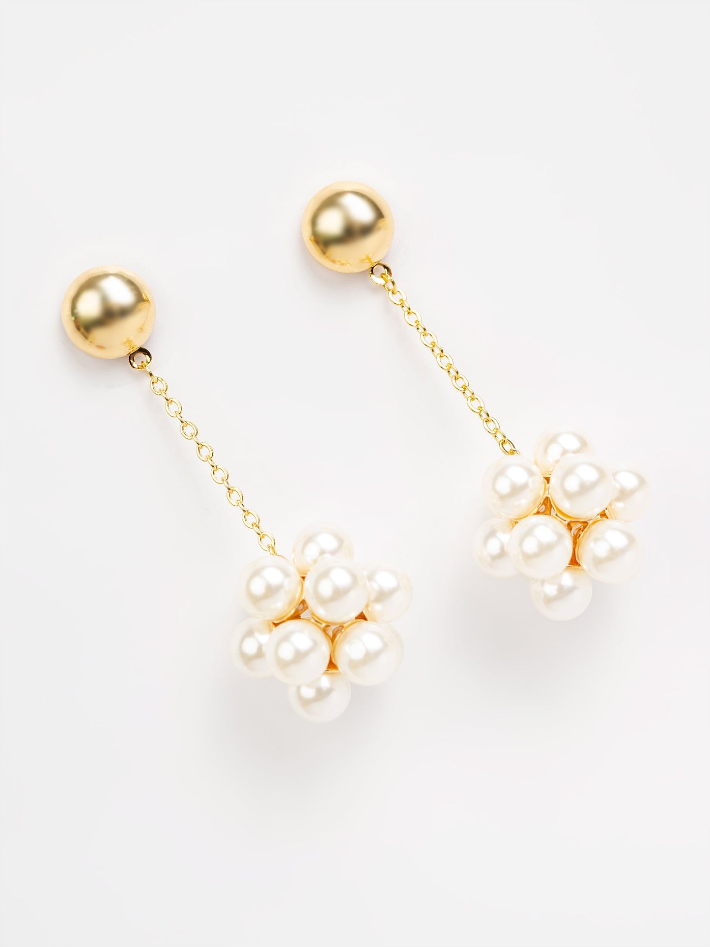 Dangling Pearl Earrings