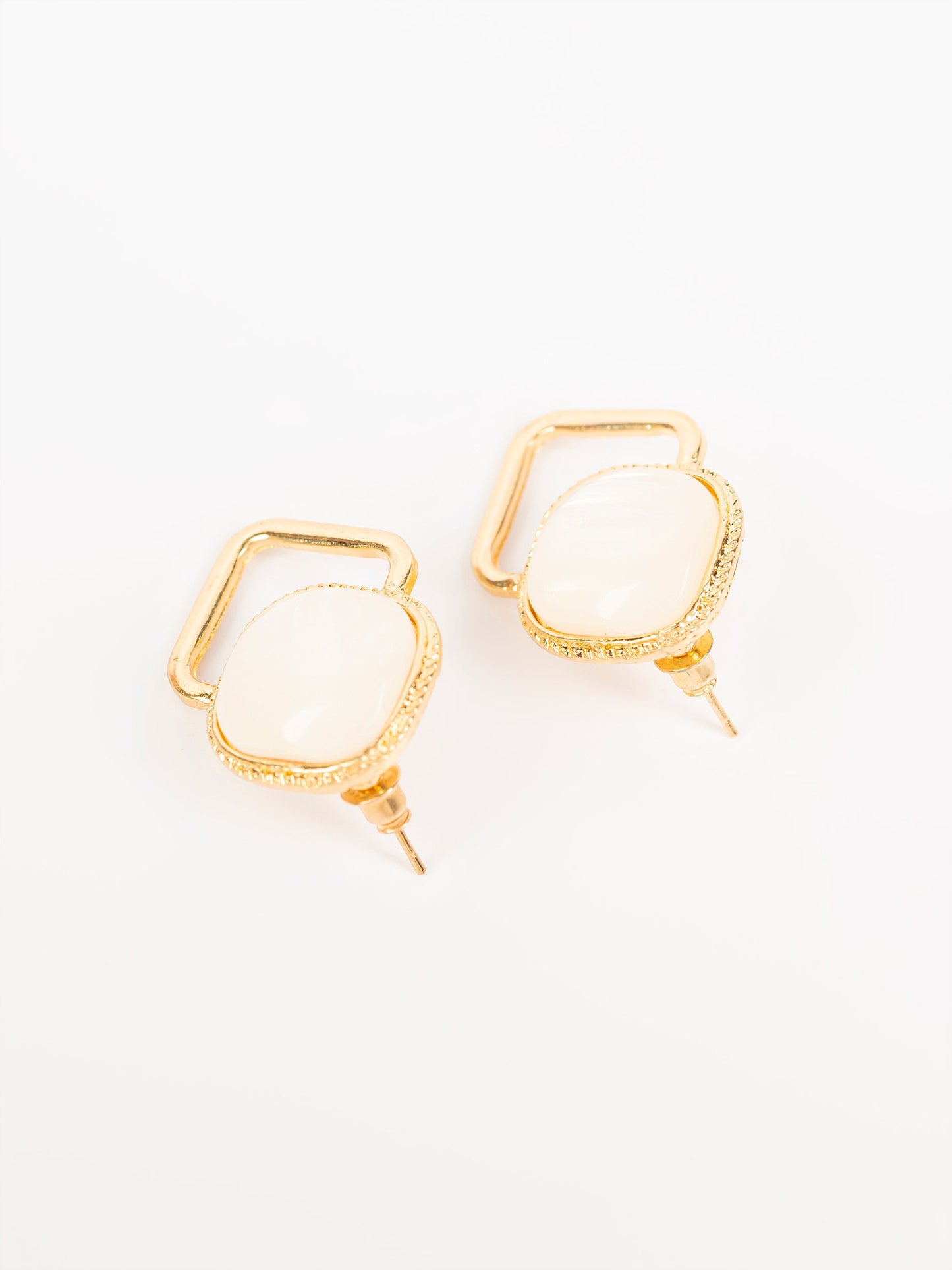 Geometric Studs