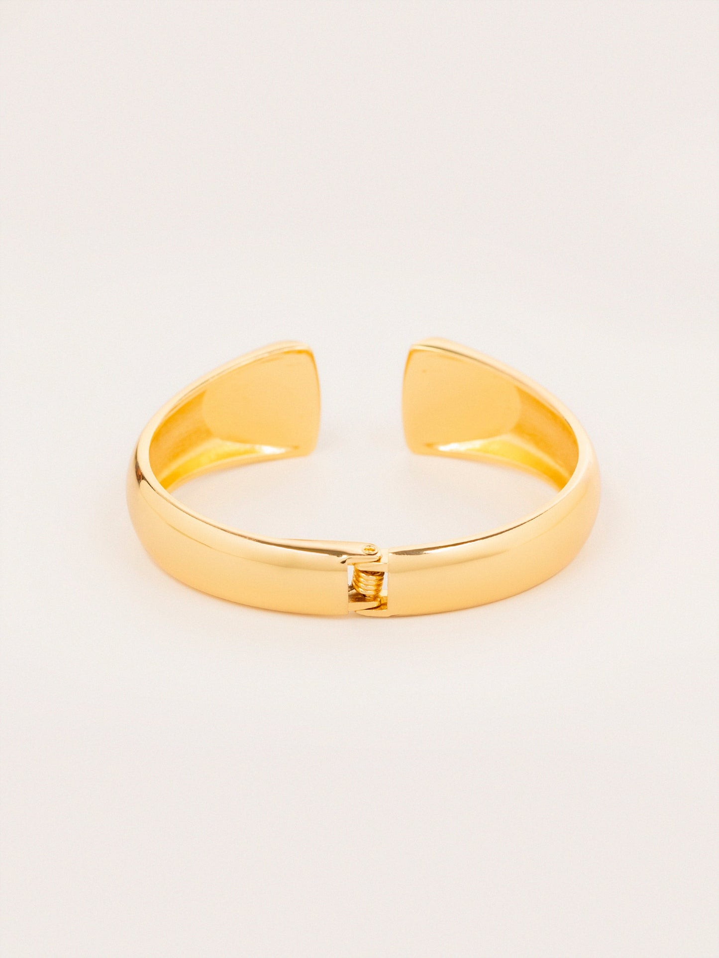 Cutout Open Bracelet