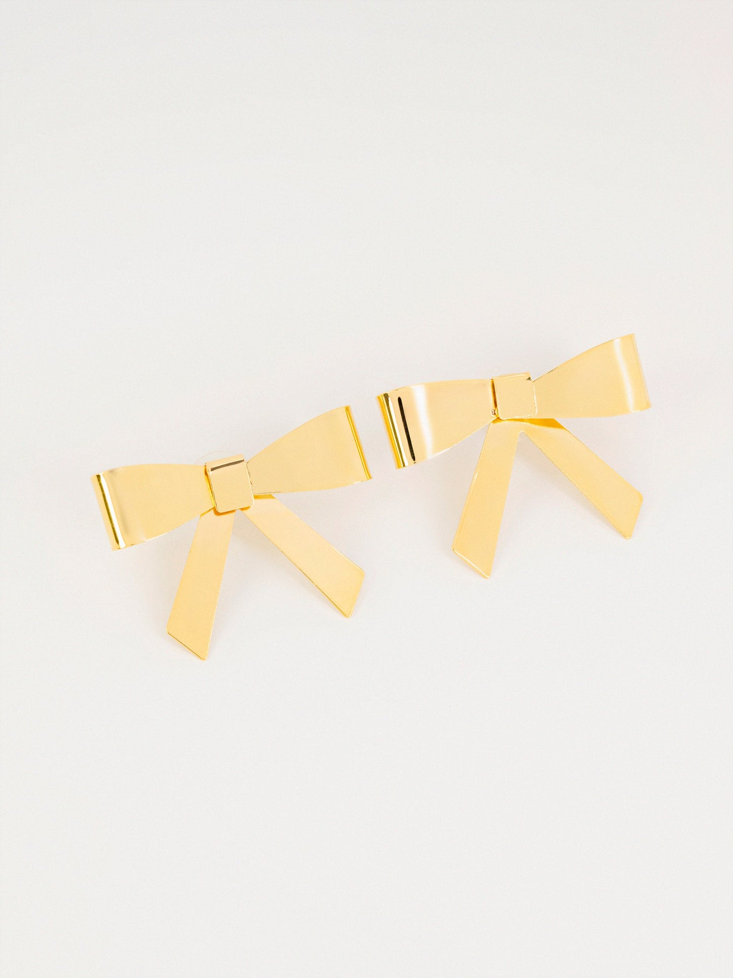 Bow Studs Earrings