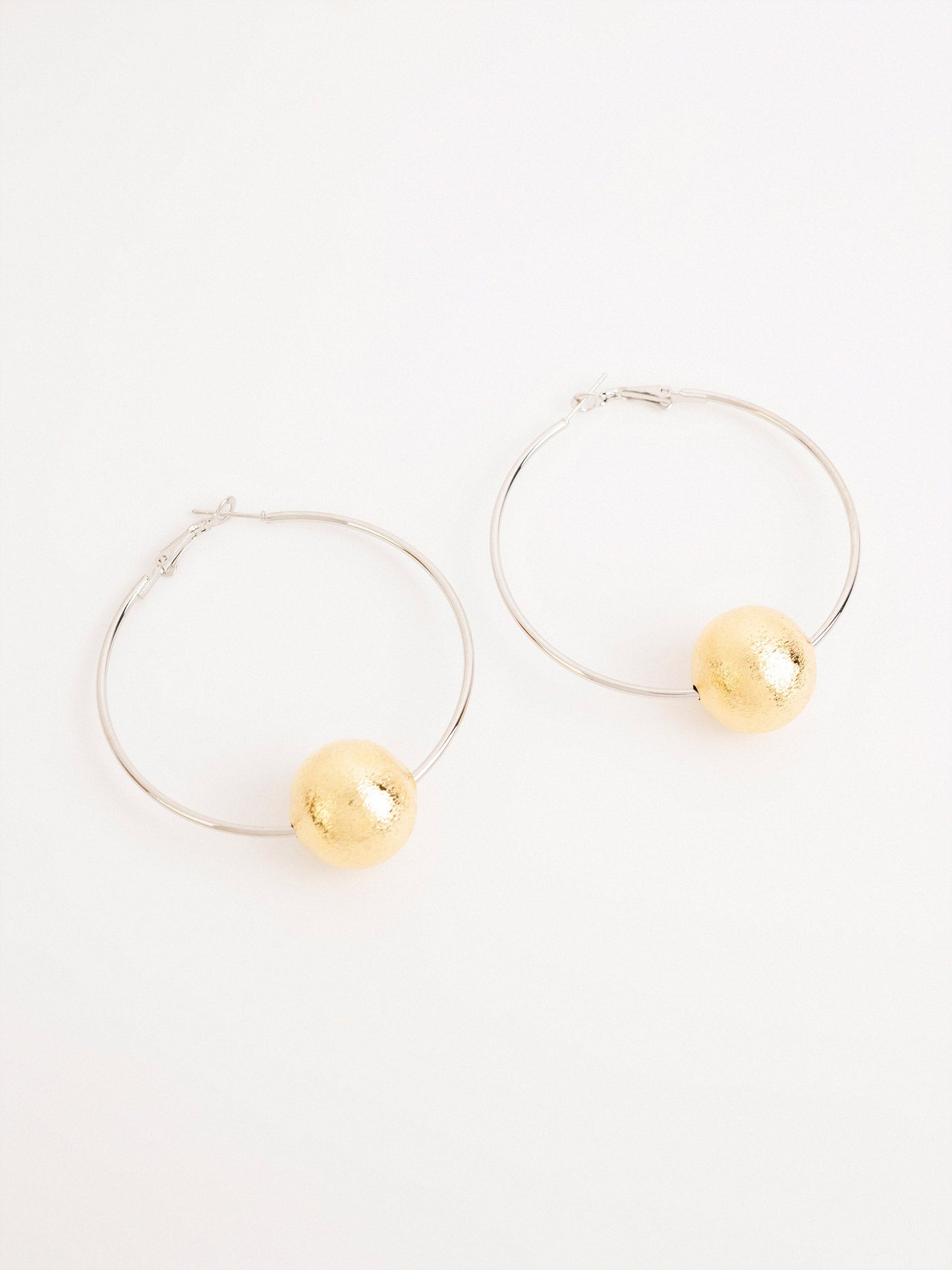 Minimal Hoop Earrings
