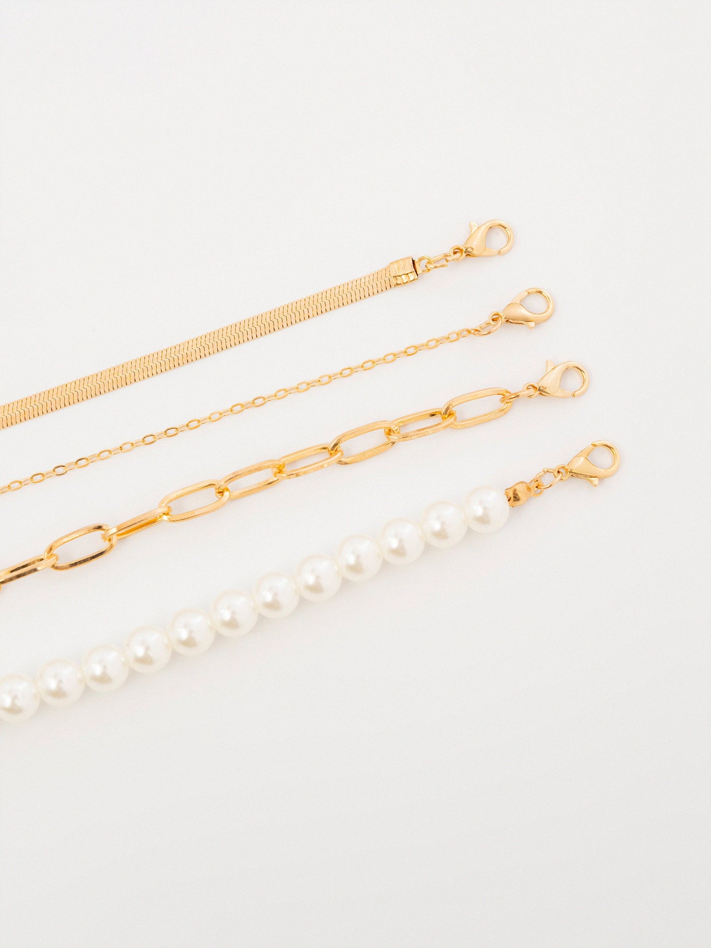 Layered Pearl Necklace Set