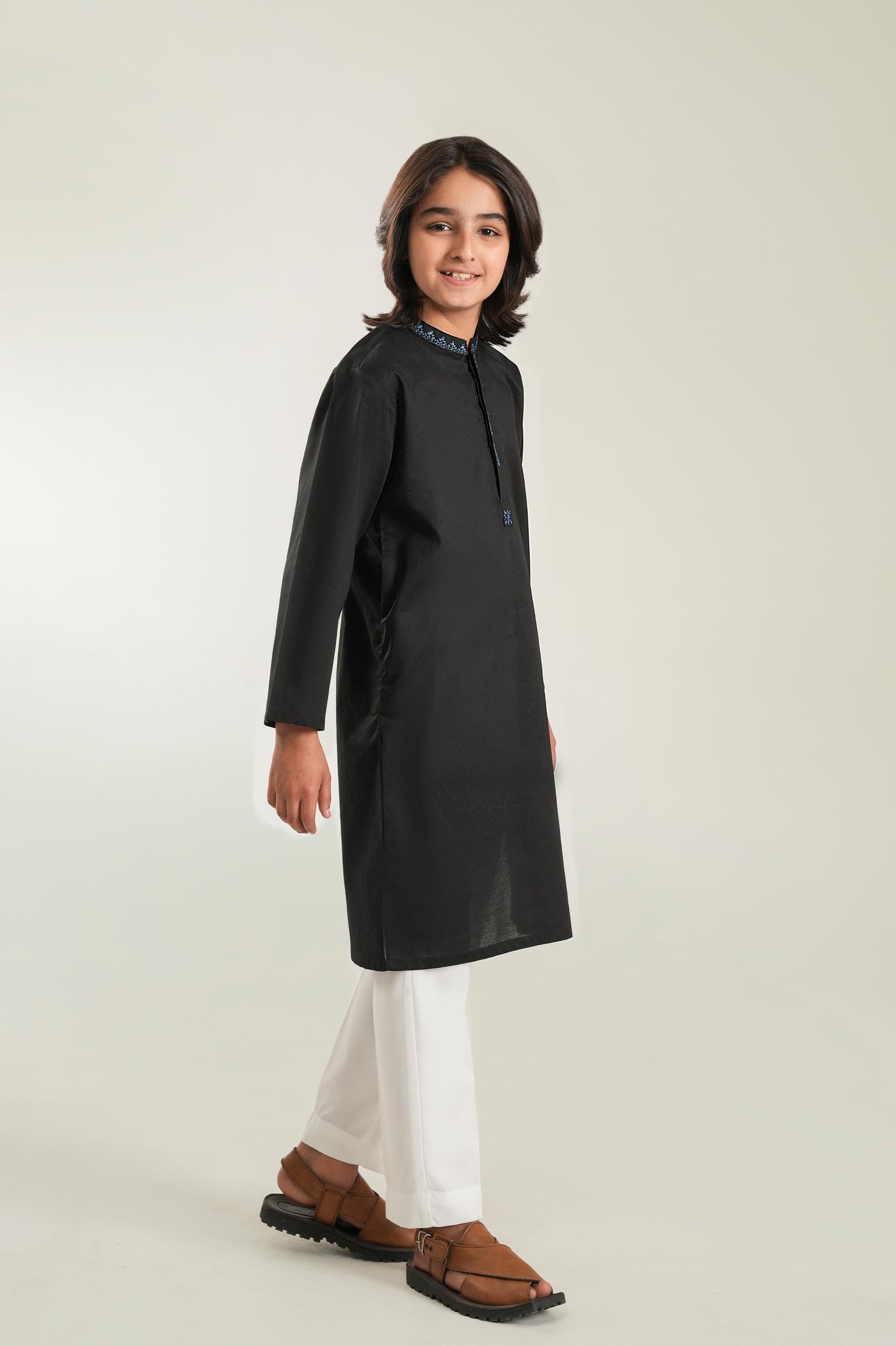 Kurta With Embroidery (MSFBSK-854)