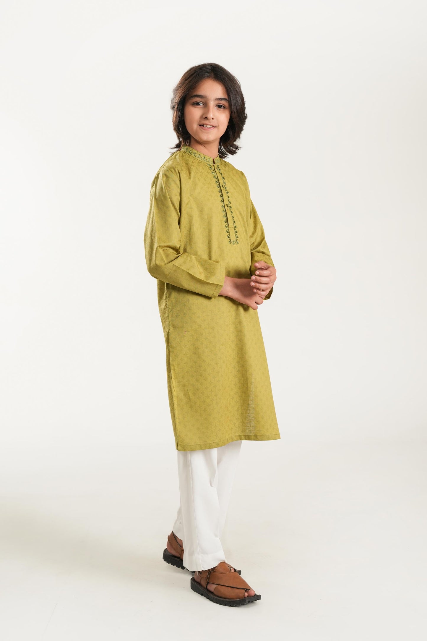 Kurta With Embroidery (MSFBSK-860)