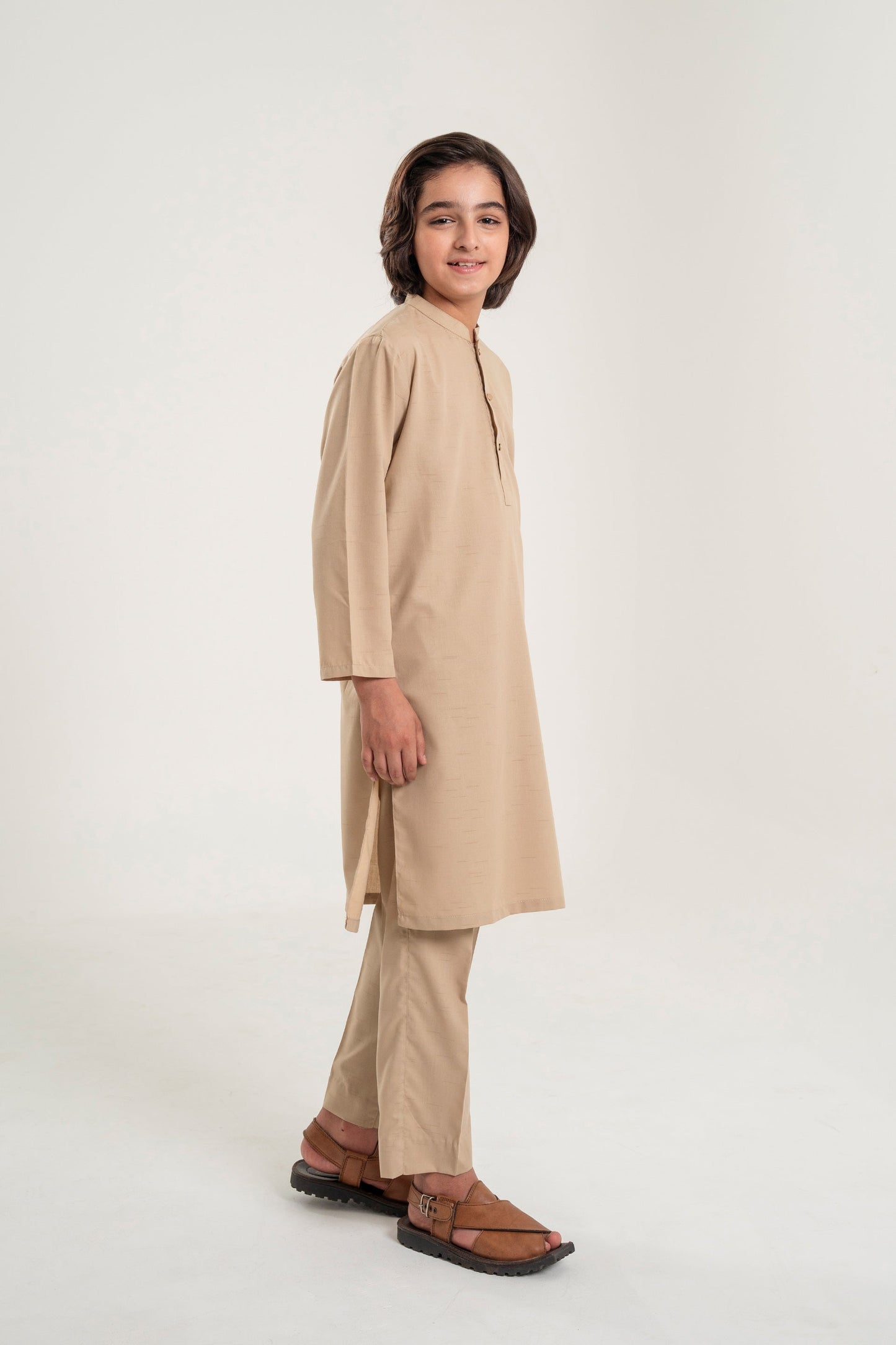Kurta With Embroidery & Trousers (MSFBSK-874)