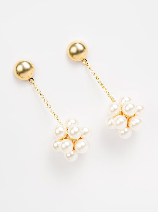 Dangling Pearl Earrings