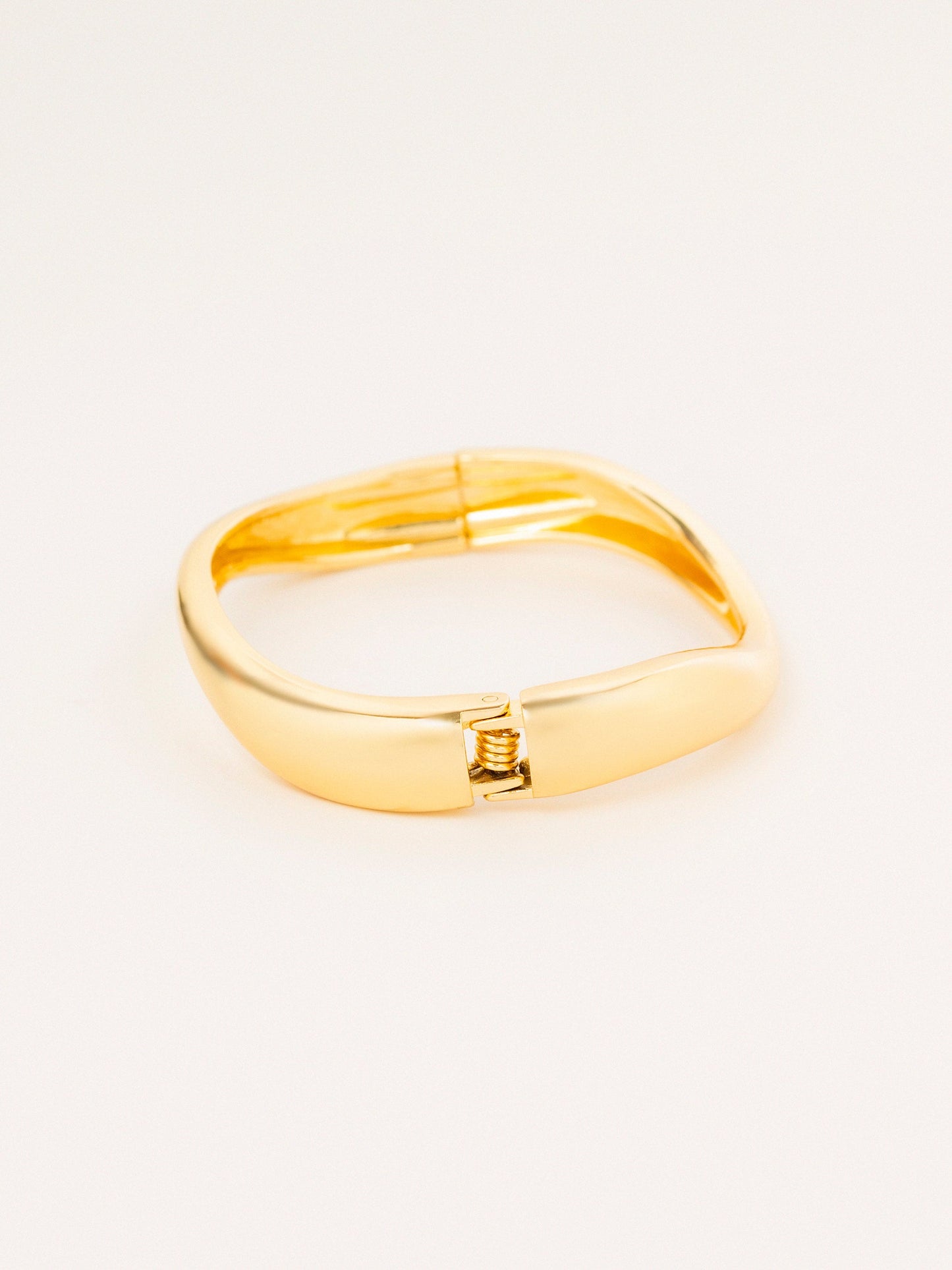 Solid Sleek Bracelet