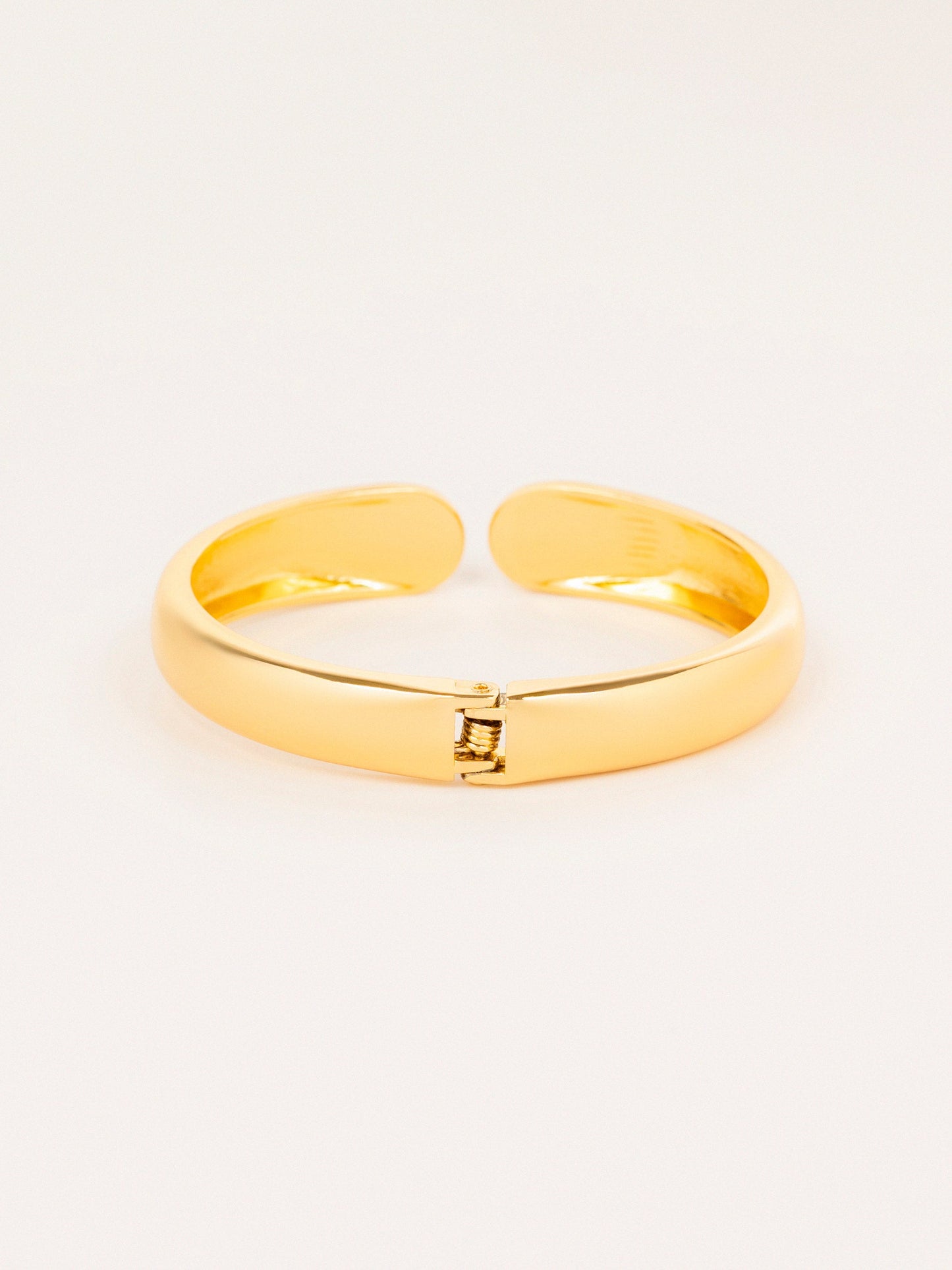 Minimalist Smooth Bracelet