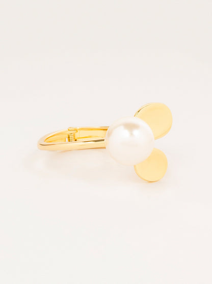 Pearl Oval Cuff Bracelet