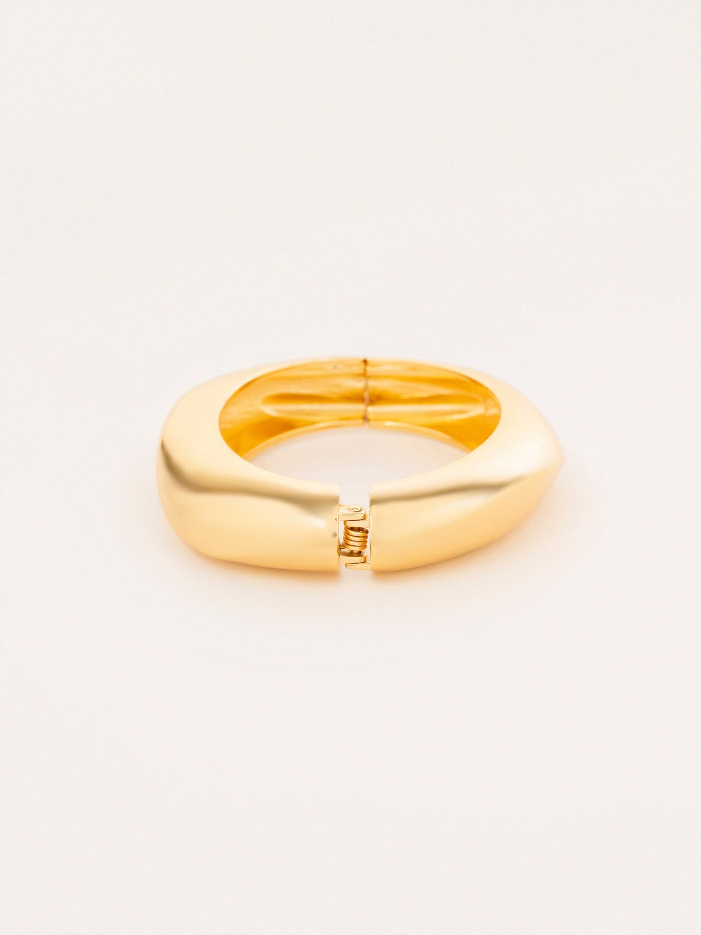 Bold Twist Bracelet