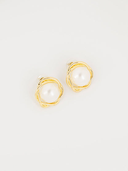 Floral Pearl stud Earrings