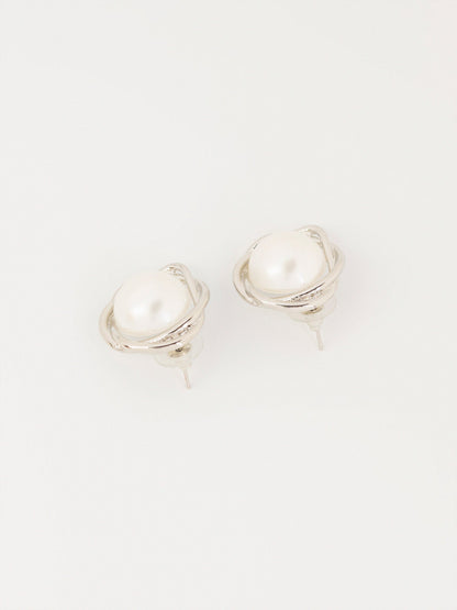 Floral Pearl stud Earrings