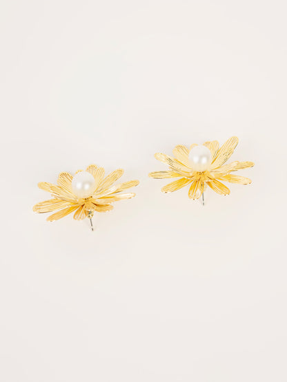 Floral Pearl Earrings