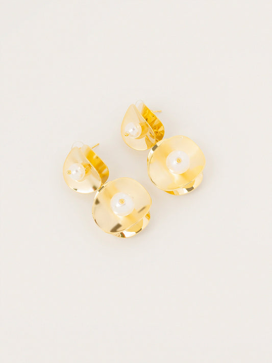 Sculpted Pearl Earrings