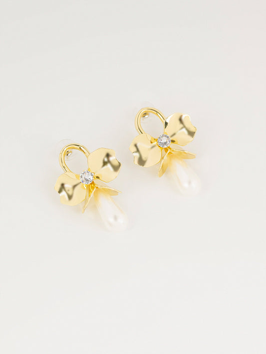 Bow Pearl Earrings