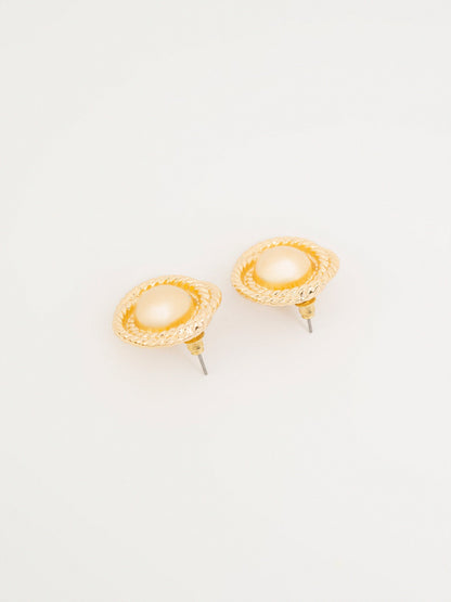 Pearl Stud Earring