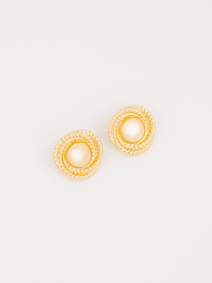 Pearl Stud Earring