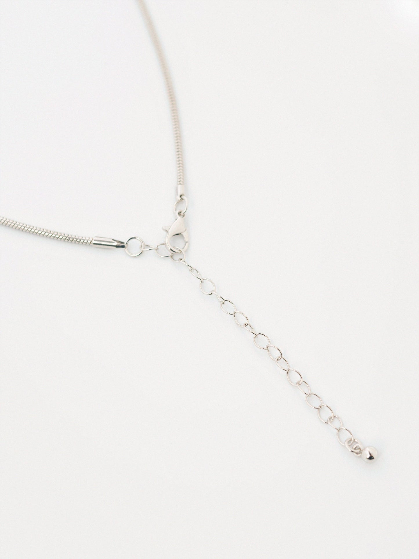 Sleek Disc Necklace